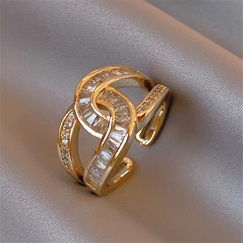 Sigrid | Knuten Elegant Adjustable Ring