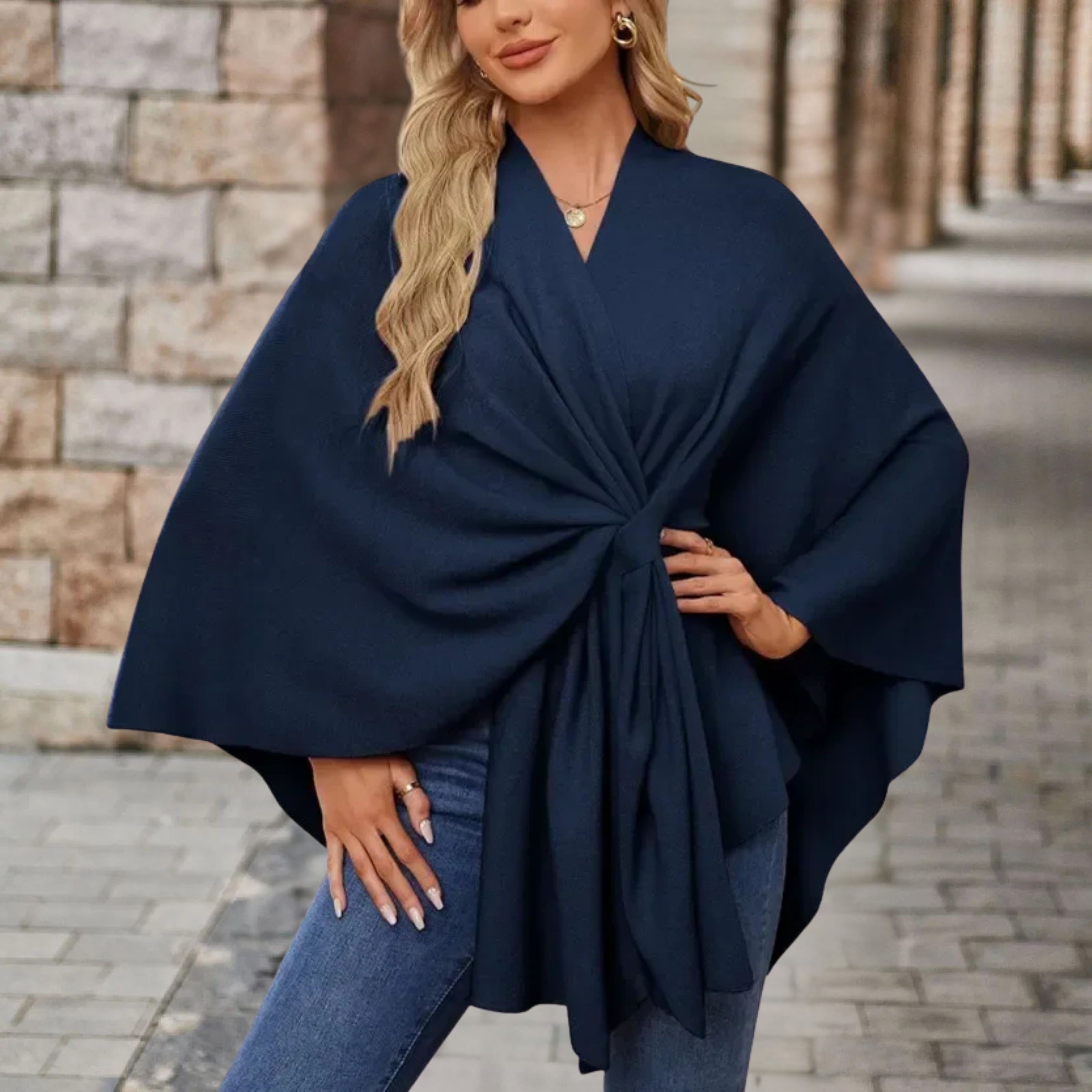 Corviellea | Chic Elegant Poncho